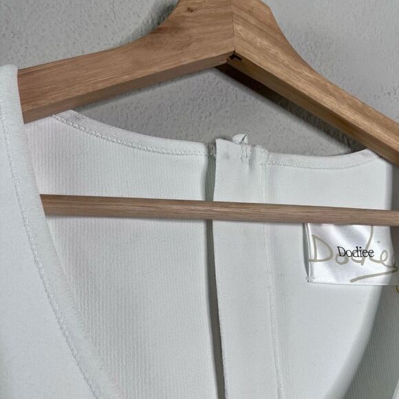 NEW Dodiee Dress Anne Sculpt Knit Mini Dress White Size S - Picture 7 of 14
